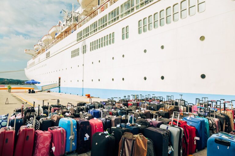 Read more about the article What not to pack for your cruise
